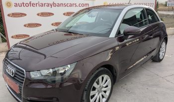 AUDI A1 1.6TDI 90CV STRONIC AMBITION lleno