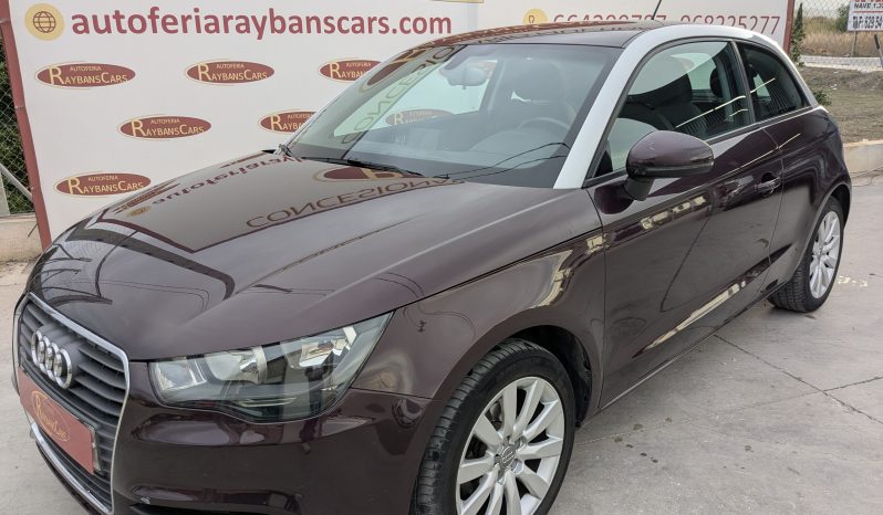 AUDI A1 1.6TDI 90CV STRONIC AMBITION lleno
