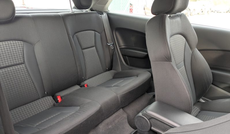 AUDI A1 1.6TDI 90CV STRONIC AMBITION lleno