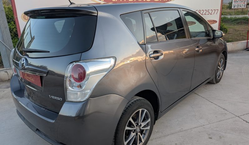 TOYOTA VERSO 112 D-4D 112CV 6VL 5PLAZAS ADVANCE lleno
