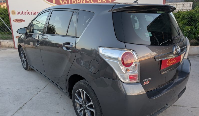 TOYOTA VERSO 112 D-4D 112CV 6VL 5PLAZAS ADVANCE lleno