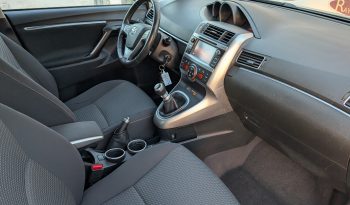 TOYOTA VERSO 112 D-4D 112CV 6VL 5PLAZAS ADVANCE lleno