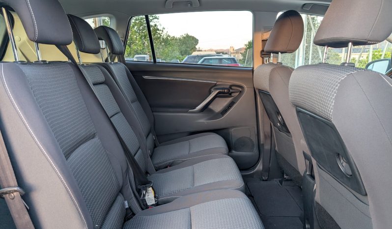 TOYOTA VERSO 112 D-4D 112CV 6VL 5PLAZAS ADVANCE lleno