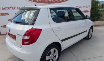 SKODA FABIA 1.2 URBAN 69CV 5P lleno