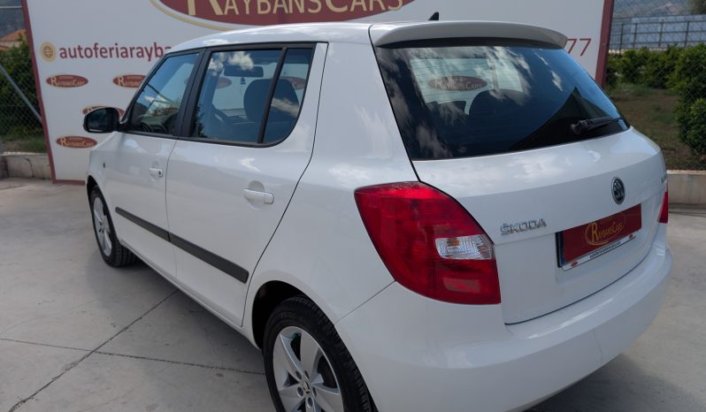 SKODA FABIA 1.2 URBAN 69CV 5P lleno